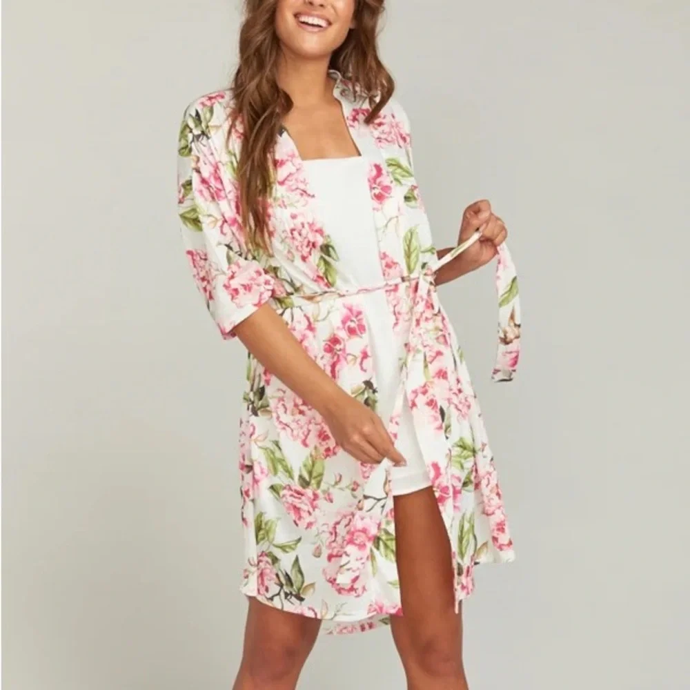 Show Me Your Mumu Pink Floral Short Sleeve Robe - Picture 1 of 7